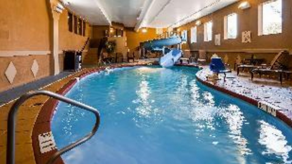 Best Western Plus Midwest Inn & Suites Image 10