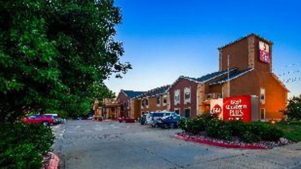 Best Western Plus Midwest Inn & Suites Image 18